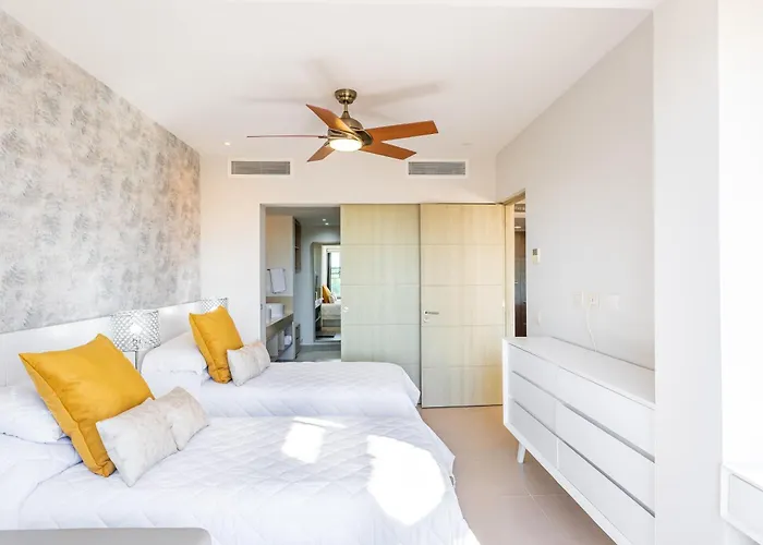 D410 Lorena Ochoa Apts *